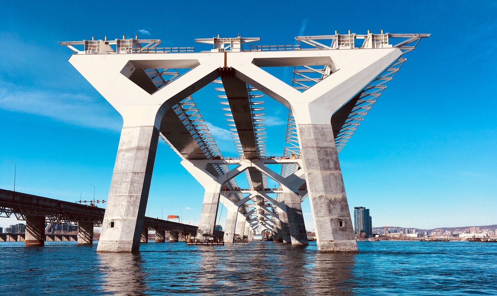 New Samuel de Champlain Bridge
